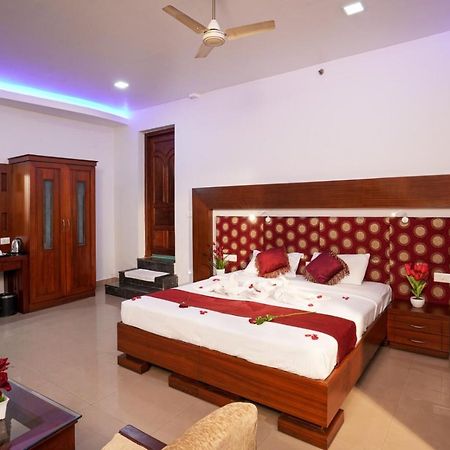 Empire Residency Ξενοδοχείο Tiruvalla Εξωτερικό φωτογραφία