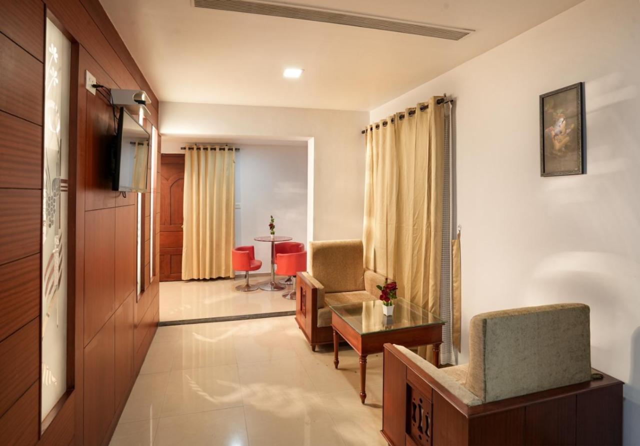 Empire Residency Ξενοδοχείο Tiruvalla Εξωτερικό φωτογραφία